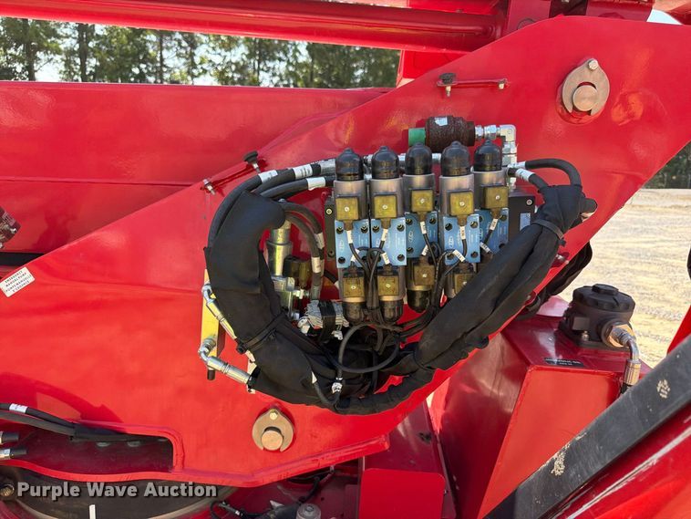 image for item YA1666 2022 CMC S28 tracked boom lift