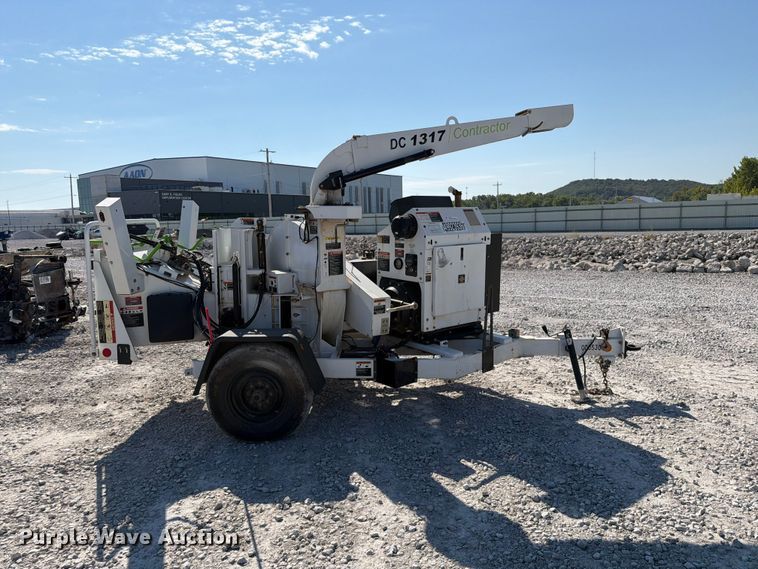 image for item YA3242 2019 Altec DC 1317 wood chipper