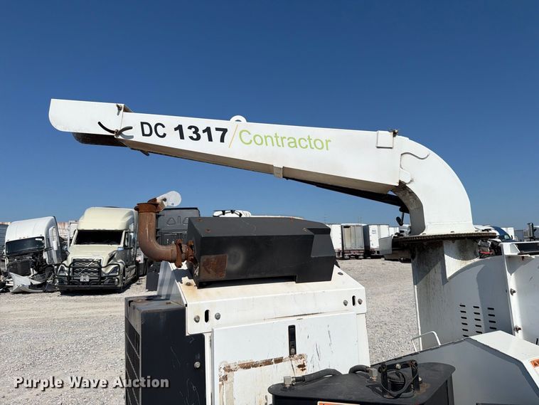 image for item YA3242 2019 Altec DC 1317 wood chipper