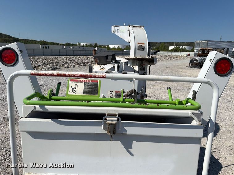 image for item YA3242 2019 Altec DC 1317 wood chipper