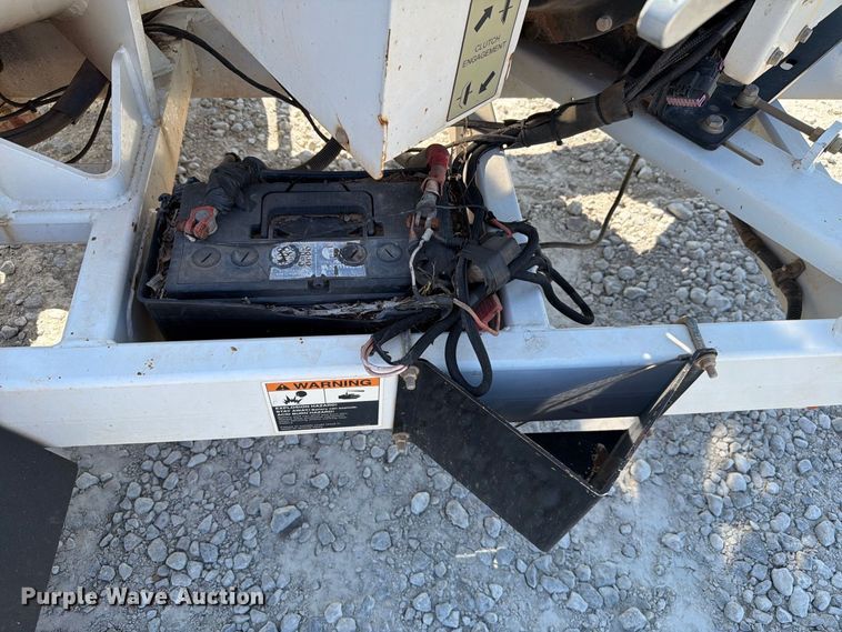 image for item YA3242 2019 Altec DC 1317 wood chipper