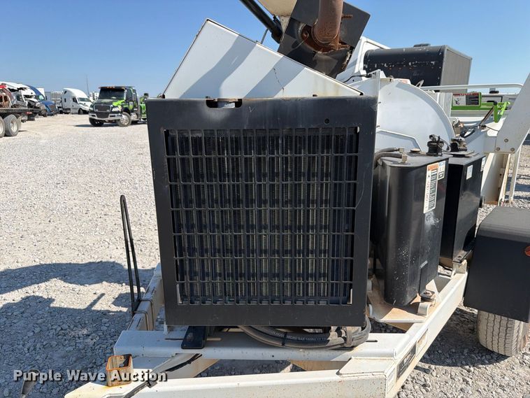 image for item YA3242 2019 Altec DC 1317 wood chipper