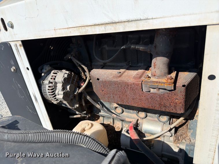image for item YA3242 2019 Altec DC 1317 wood chipper