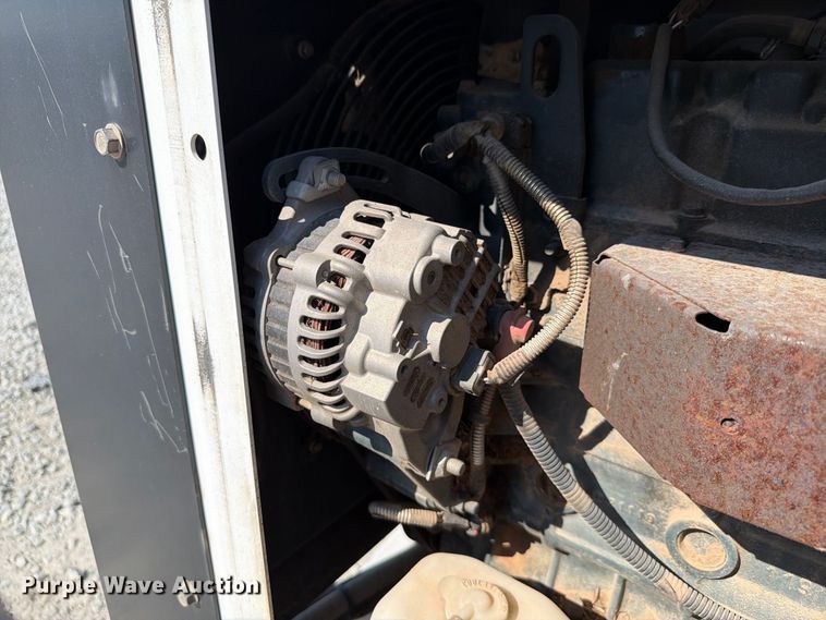 image for item YA3242 2019 Altec DC 1317 wood chipper