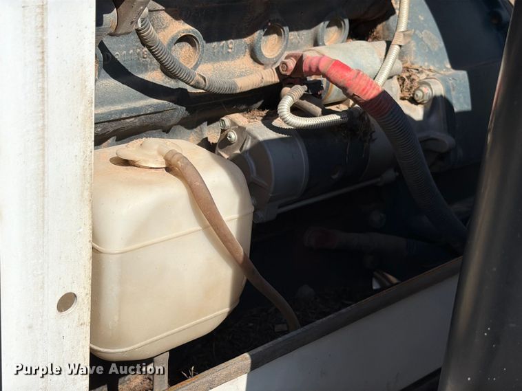 image for item YA3242 2019 Altec DC 1317 wood chipper