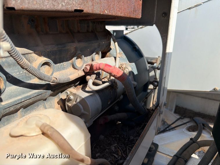 image for item YA3242 2019 Altec DC 1317 wood chipper