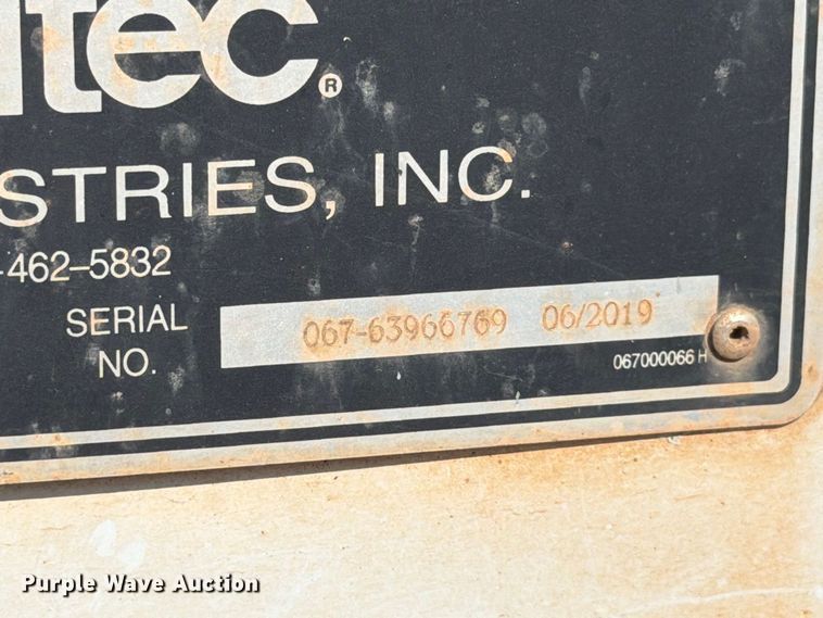image for item YA3242 2019 Altec DC 1317 wood chipper