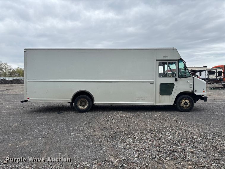 image for item YA3428 2021 Ford F59 delivery truck