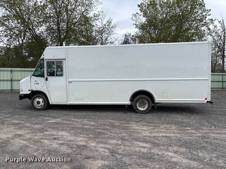 image for item YA3428 2021 Ford F59 delivery truck