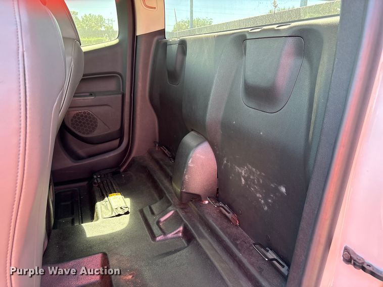 image for item YA3504 2019 Chevrolet Colorado Ext. Cab pickup truck