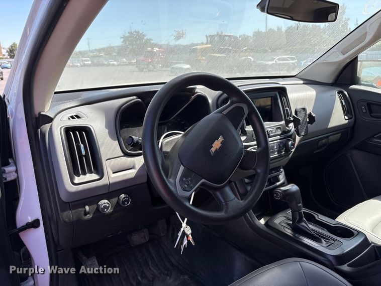 image for item YA3504 2019 Chevrolet Colorado Ext. Cab pickup truck