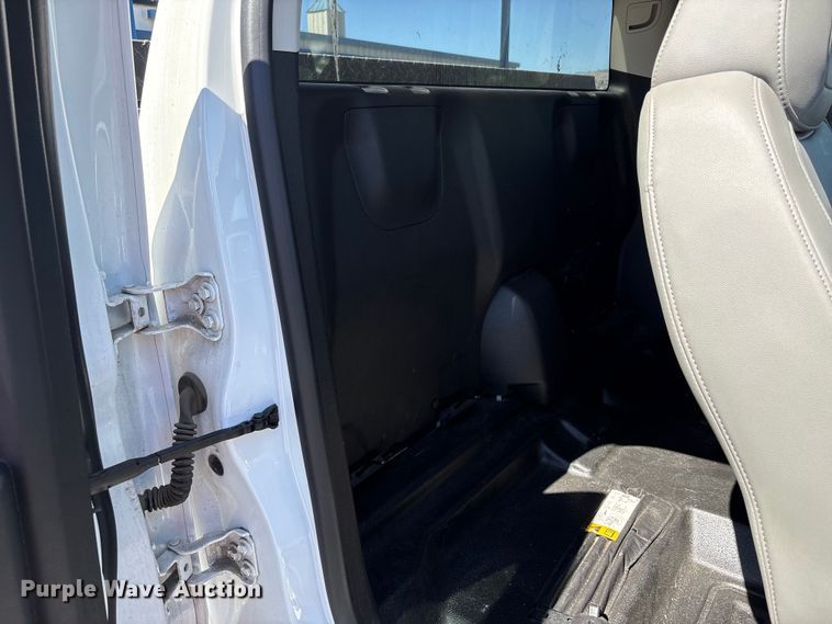 image for item YA3504 2019 Chevrolet Colorado Ext. Cab pickup truck