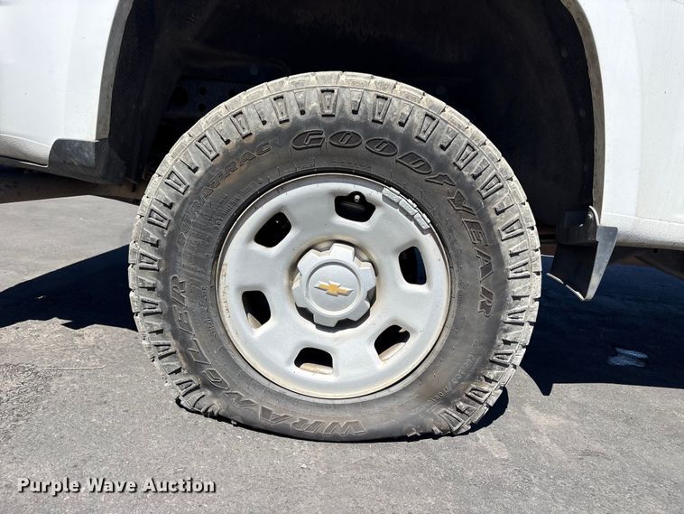 image for item YA3504 2019 Chevrolet Colorado Ext. Cab pickup truck