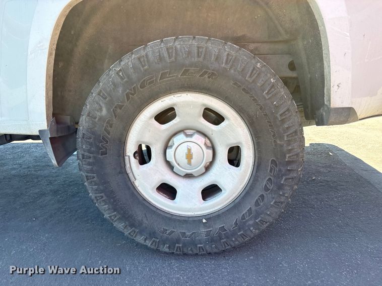 image for item YA3504 2019 Chevrolet Colorado Ext. Cab pickup truck