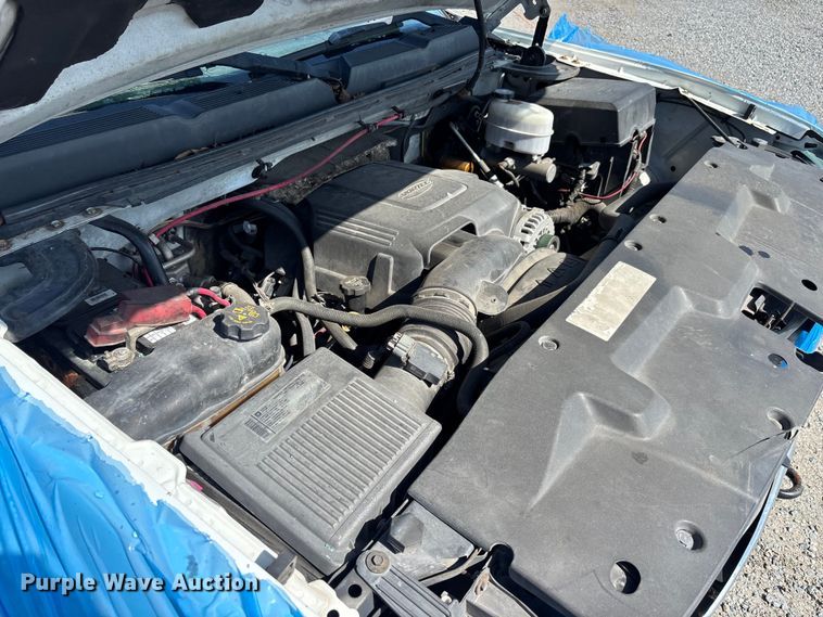 image for item YA3911 2010 Chevrolet Silverado 2500HD Crew Cab pickup truck