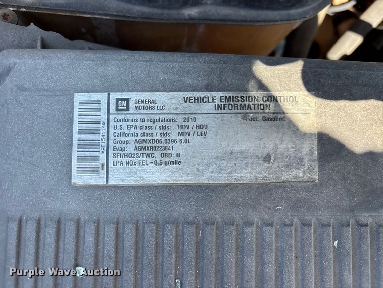 image for item YA3911 2010 Chevrolet Silverado 2500HD Crew Cab pickup truck
