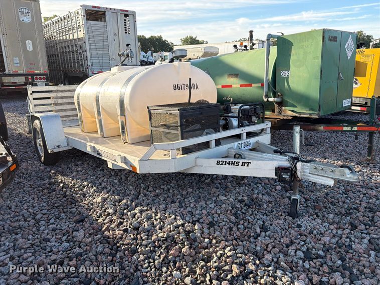image for item YA4288 2016 Aluma 8214HS tank trailer
