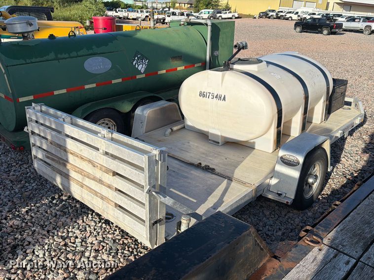 image for item YA4288 2016 Aluma 8214HS tank trailer