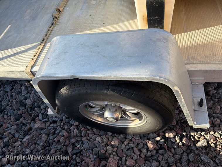 image for item YA4288 2016 Aluma 8214HS tank trailer