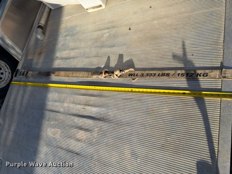image for item YA4288 2016 Aluma 8214HS tank trailer