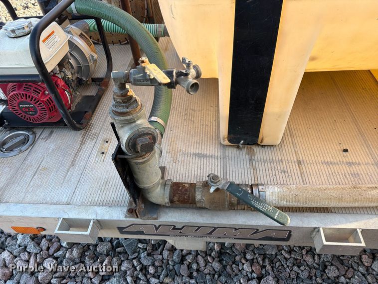 image for item YA4288 2016 Aluma 8214HS tank trailer