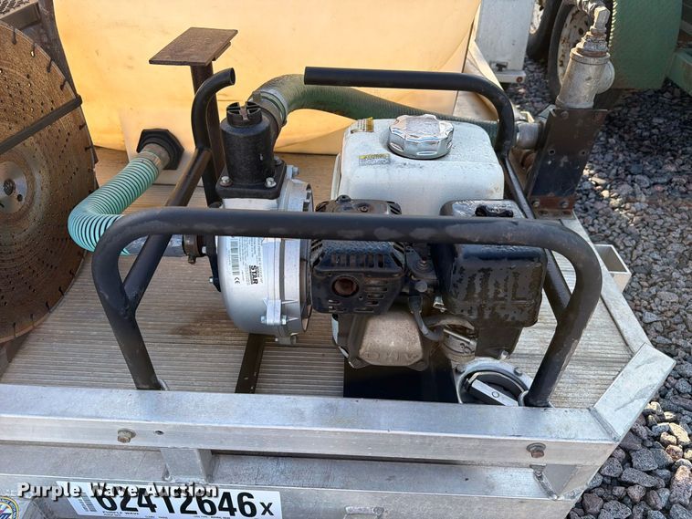 image for item YA4288 2016 Aluma 8214HS tank trailer