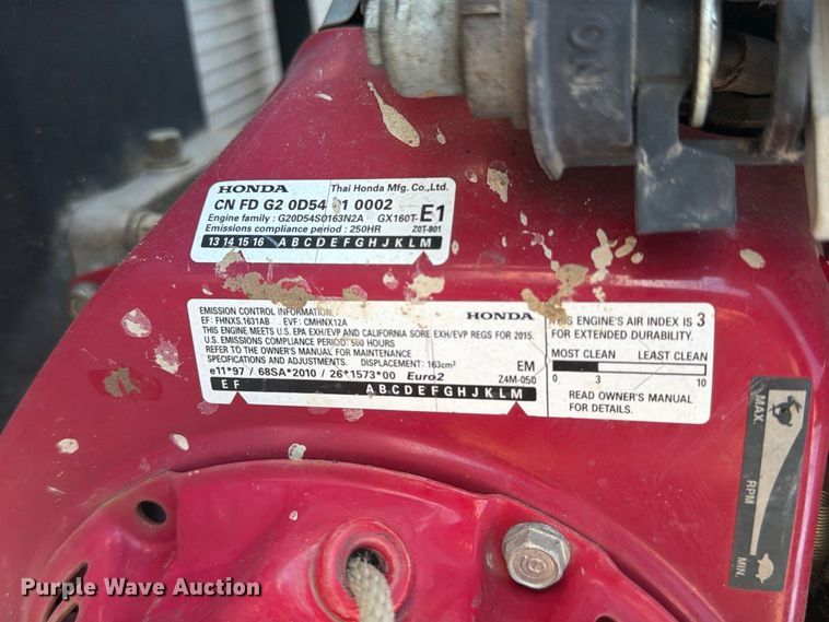 image for item YA4288 2016 Aluma 8214HS tank trailer