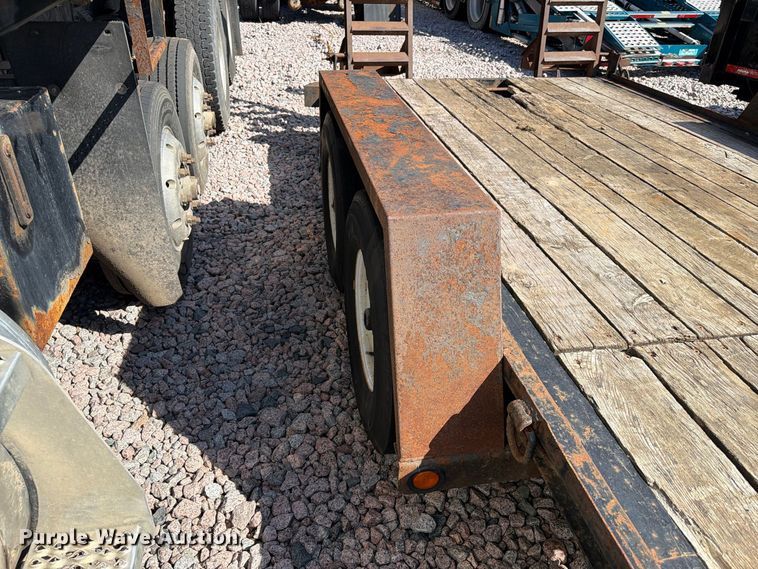 image for item YA4291 2014 Towmaster Inc. utility trailer