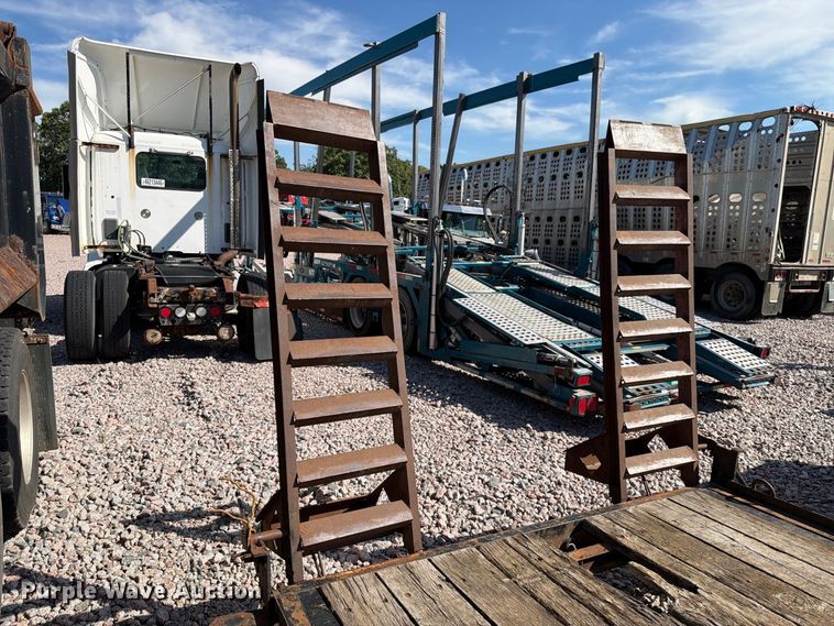 image for item YA4291 2014 Towmaster Inc. utility trailer