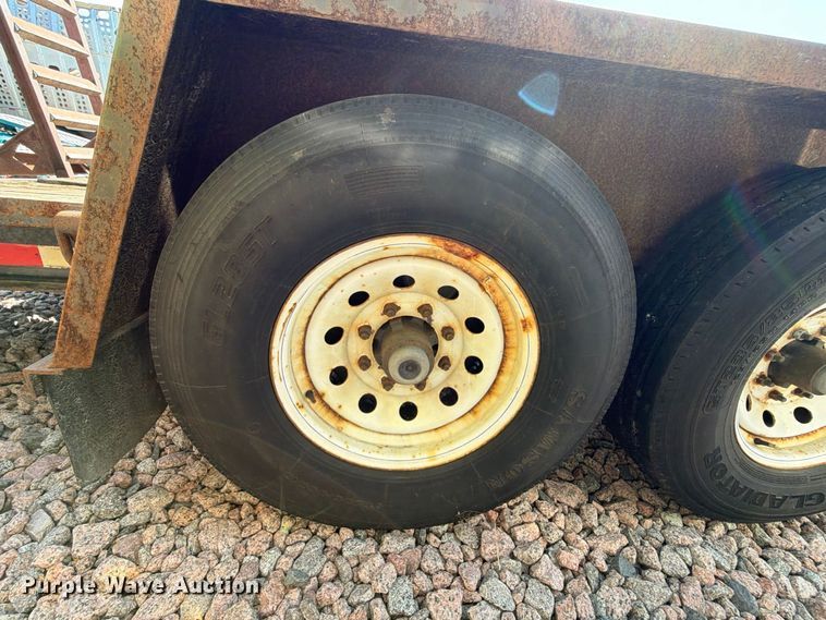 image for item YA4291 2014 Towmaster Inc. utility trailer