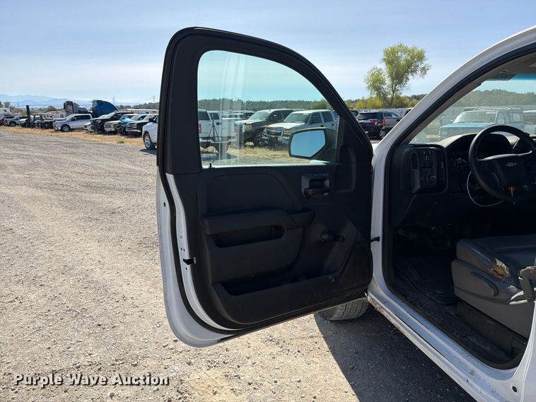 image for item YA4373 2016 Chevrolet Silverado 1500 pickup truck