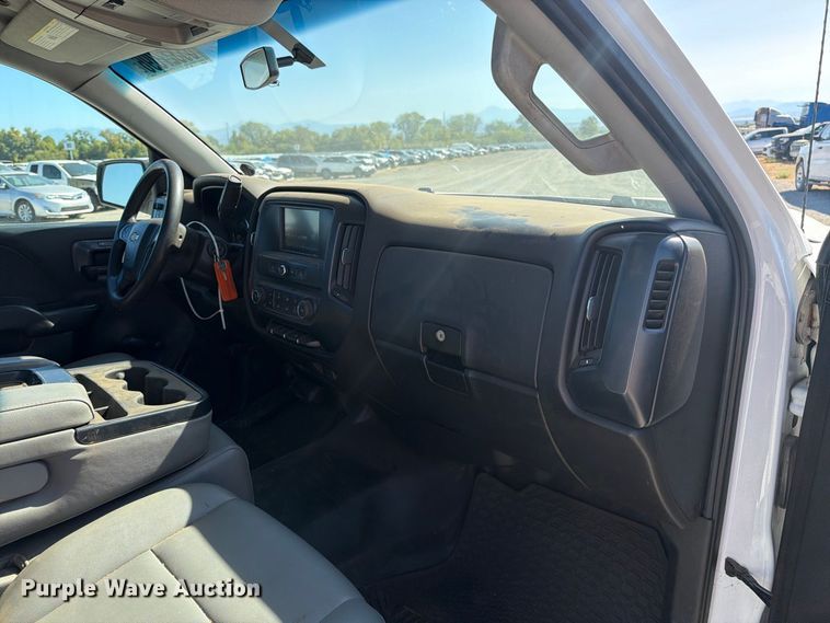 image for item YA4373 2016 Chevrolet Silverado 1500 pickup truck