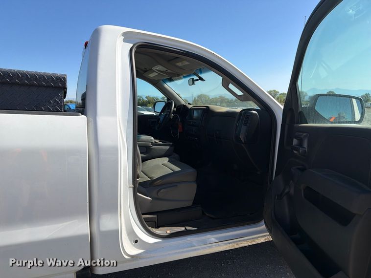 image for item YA4373 2016 Chevrolet Silverado 1500 pickup truck