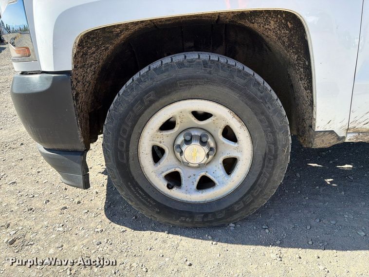 image for item YA4373 2016 Chevrolet Silverado 1500 pickup truck