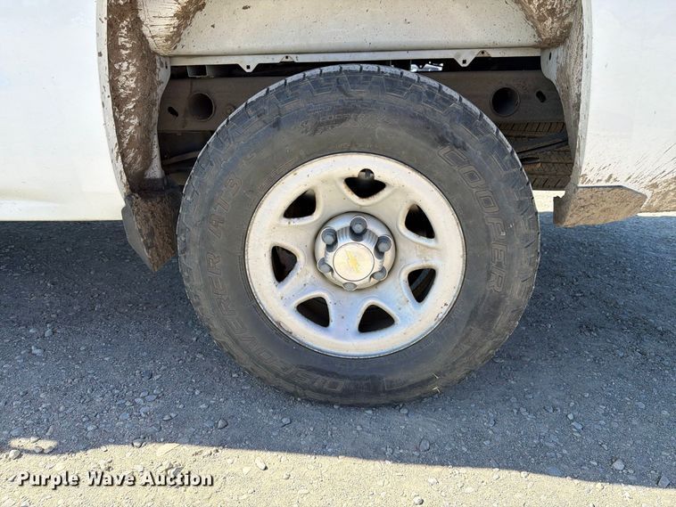 image for item YA4373 2016 Chevrolet Silverado 1500 pickup truck