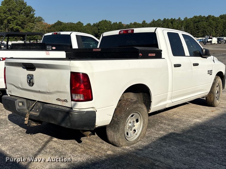 image for item YA4402 2019 RAM 1500 Ext. Cab pickup truck