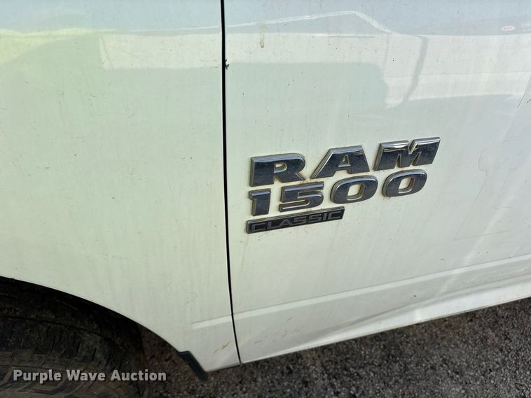 image for item YA4402 2019 RAM 1500 Ext. Cab pickup truck