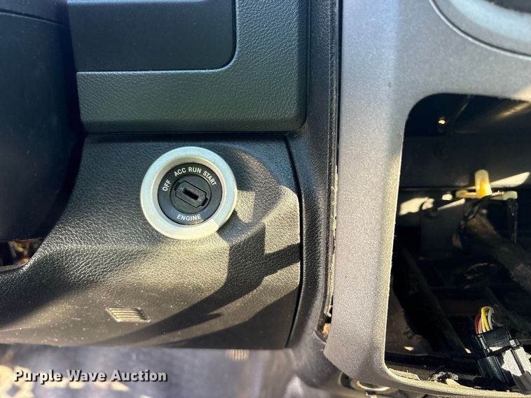 image for item YA4402 2019 RAM 1500 Ext. Cab pickup truck