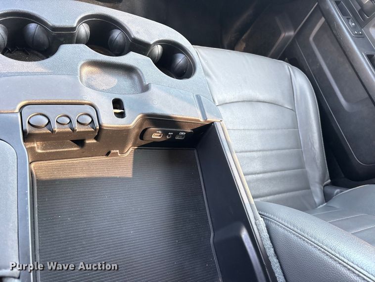 image for item YA4402 2019 RAM 1500 Ext. Cab pickup truck