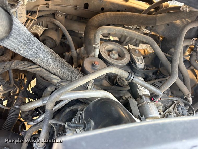 image for item YA4402 2019 RAM 1500 Ext. Cab pickup truck