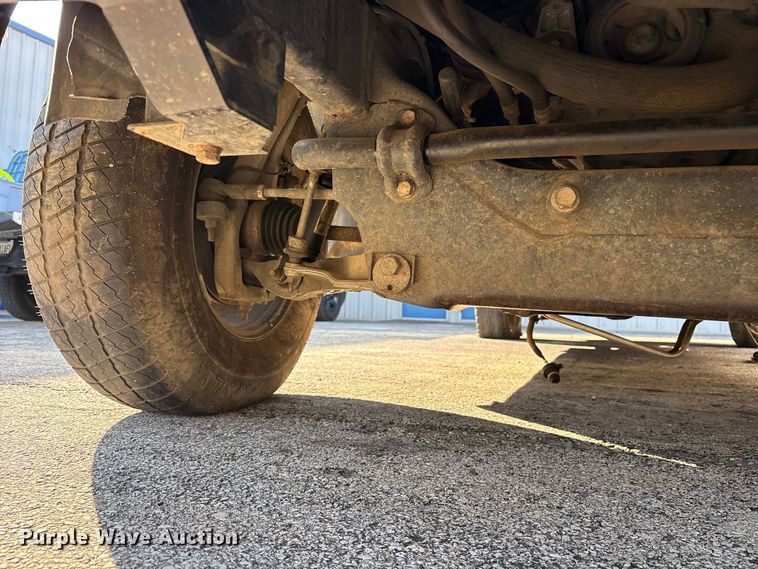 image for item YA4402 2019 RAM 1500 Ext. Cab pickup truck