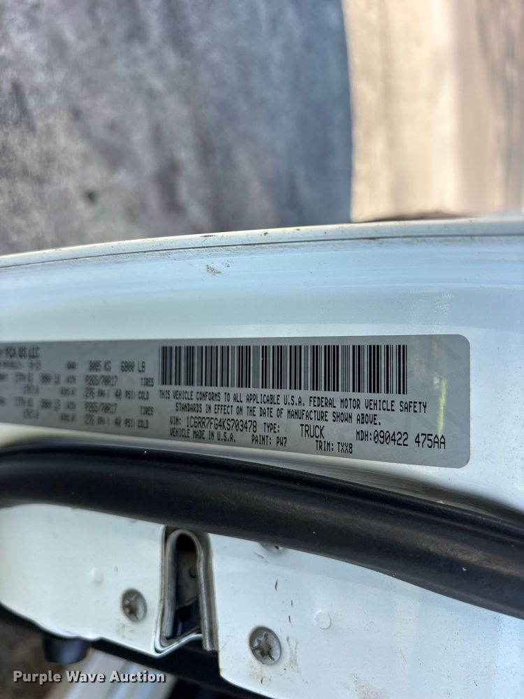 image for item YA4402 2019 RAM 1500 Ext. Cab pickup truck