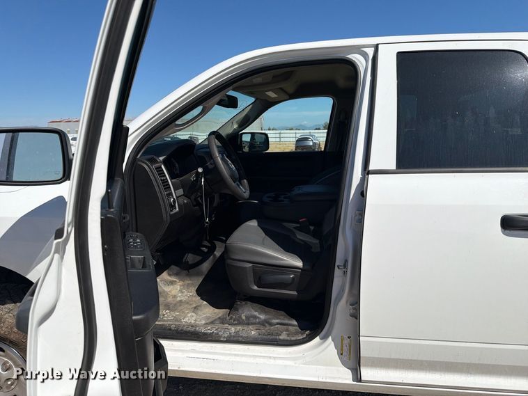 image for item YA4409 2019 RAM 1500 Ext. Cab pickup truck