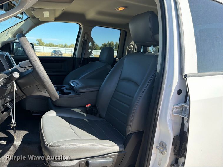 image for item YA4409 2019 RAM 1500 Ext. Cab pickup truck