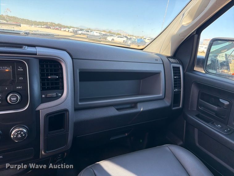 image for item YA4409 2019 RAM 1500 Ext. Cab pickup truck