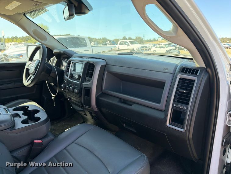 image for item YA4409 2019 RAM 1500 Ext. Cab pickup truck