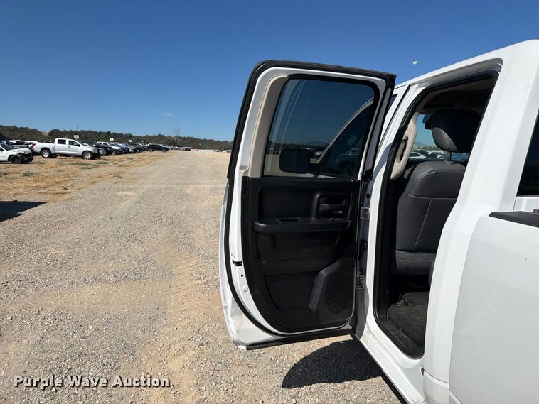 image for item YA4409 2019 RAM 1500 Ext. Cab pickup truck