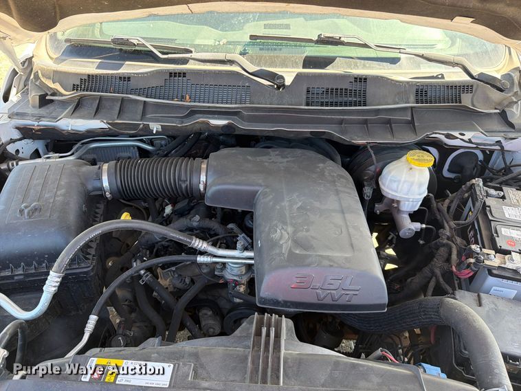 image for item YA4409 2019 RAM 1500 Ext. Cab pickup truck