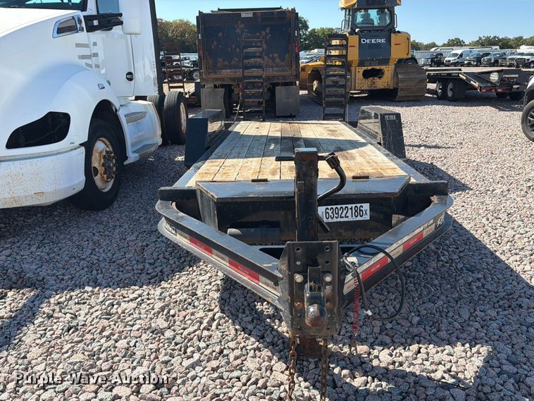 image for item YA4475 2022 Felling Trailers utility trailer