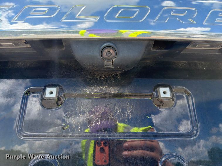 image for item YA4563 2023 Ford Explorer SUV
